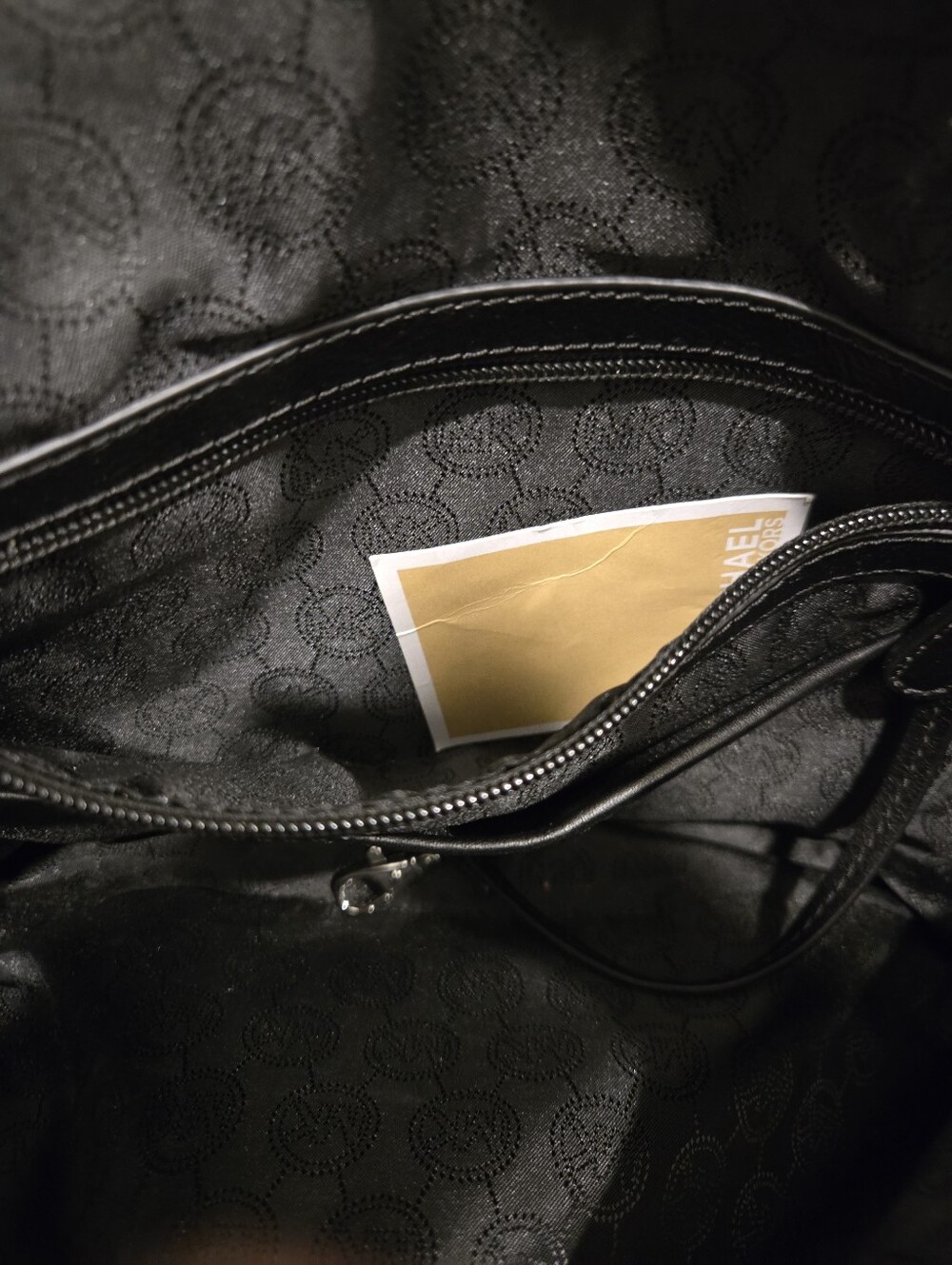 Michael Kors Jet Set Signature Tote - Picture 7 of 9